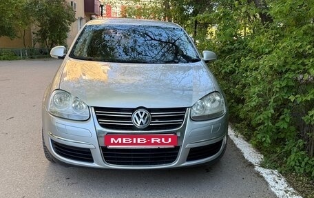 Volkswagen Jetta VI, 2007 год, 700 000 рублей, 7 фотография