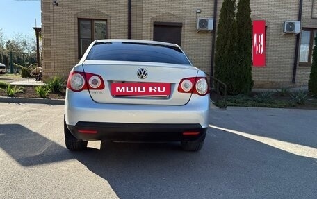 Volkswagen Jetta VI, 2007 год, 700 000 рублей, 17 фотография