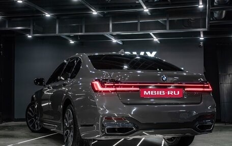 BMW 7 серия, 2019 год, 6 300 000 рублей, 2 фотография