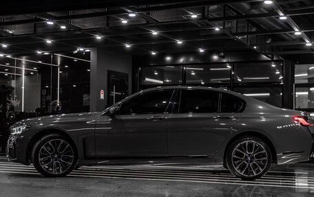 BMW 7 серия, 2019 год, 6 300 000 рублей, 15 фотография