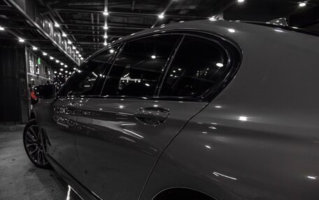 BMW 7 серия, 2019 год, 6 300 000 рублей, 17 фотография