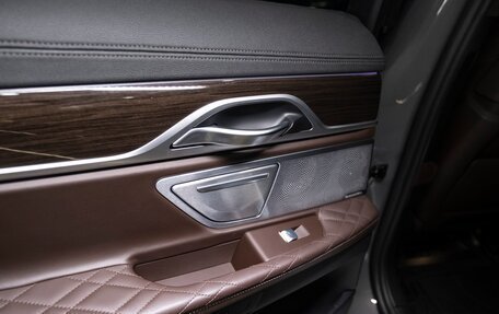 BMW 7 серия, 2019 год, 6 300 000 рублей, 31 фотография