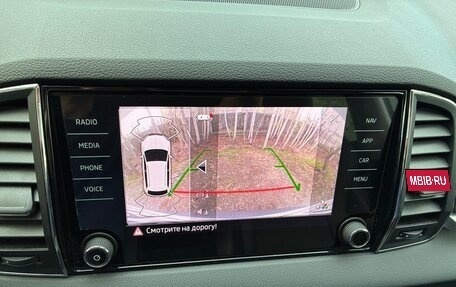 Skoda Karoq I, 2020 год, 2 490 000 рублей, 30 фотография