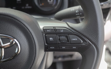 Toyota Yaris, 2021 год, 1 235 000 рублей, 11 фотография