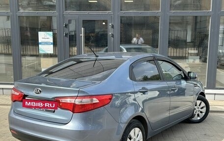 KIA Rio III рестайлинг, 2014 год, 990 000 рублей, 2 фотография