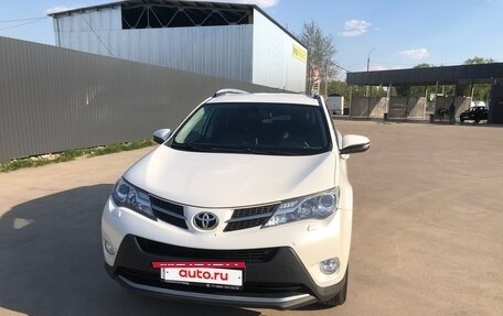 Toyota RAV4, 2014 год, 2 330 000 рублей, 4 фотография