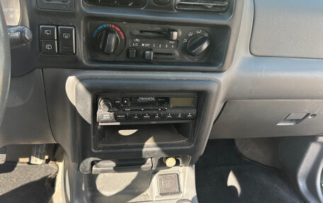 Isuzu Rodeo II, 2000 год, 650 000 рублей, 6 фотография