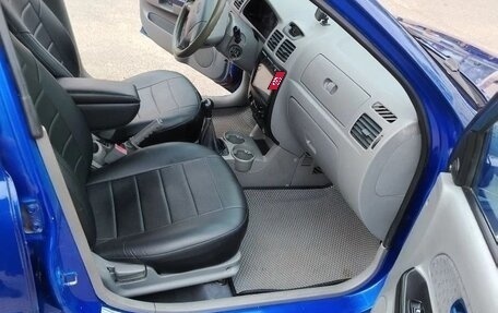 KIA Rio II, 2003 год, 250 000 рублей, 5 фотография