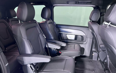 Mercedes-Benz V-Класс, 2024 год, 10 899 000 рублей, 26 фотография