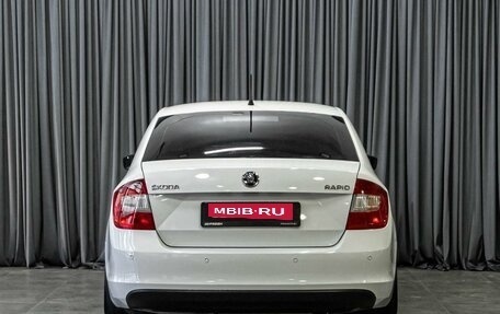 Skoda Rapid I, 2015 год, 749 000 рублей, 4 фотография