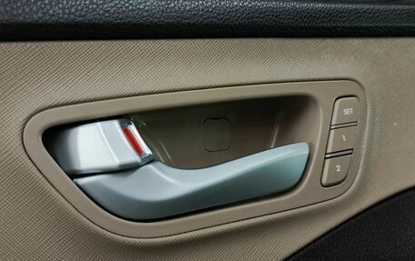 Hyundai Santa Fe III рестайлинг, 2016 год, 2 365 000 рублей, 14 фотография
