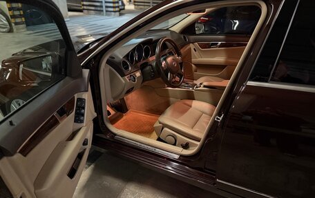 Mercedes-Benz C-Класс, 2011 год, 1 400 000 рублей, 9 фотография