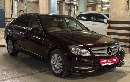 Mercedes-Benz C-Класс, 2011 год, 1 400 000 рублей, 2 фотография