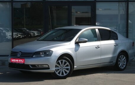 Volkswagen Passat B7, 2011 год, 970 000 рублей, 1 фотография