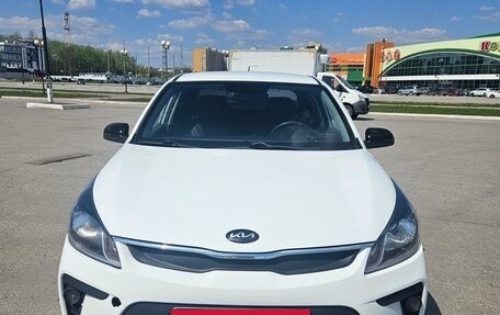 KIA Rio IV, 2017 год, 770 000 рублей, 2 фотография