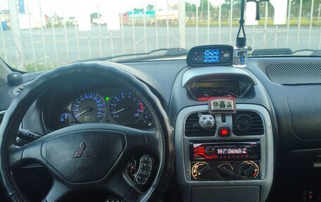Mitsubishi Carisma I, 2003 год, 250 000 рублей, 2 фотография