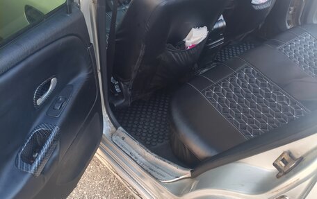 Mitsubishi Carisma I, 2003 год, 250 000 рублей, 20 фотография