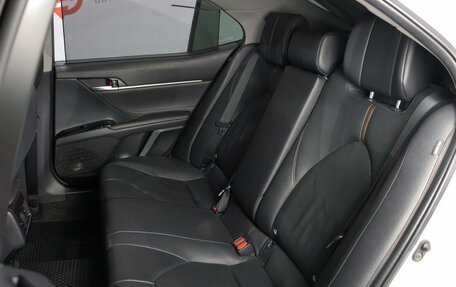 Toyota Camry, 2021 год, 3 195 000 рублей, 9 фотография