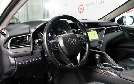 Toyota Camry, 2021 год, 3 195 000 рублей, 7 фотография