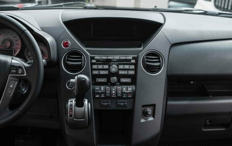 Honda Pilot III рестайлинг, 2013 год, 1 890 000 рублей, 14 фотография