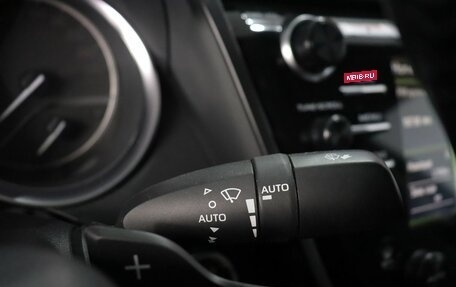 Toyota Camry, 2021 год, 3 195 000 рублей, 18 фотография