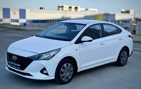 Hyundai Solaris II рестайлинг, 2020 год, 840 000 рублей, 2 фотография