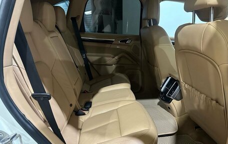 Porsche Cayenne III, 2011 год, 2 400 000 рублей, 15 фотография
