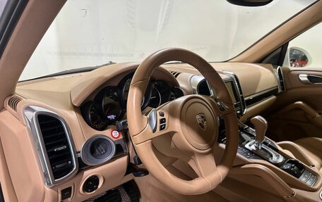 Porsche Cayenne III, 2011 год, 2 400 000 рублей, 27 фотография