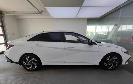 Hyundai Elantra, 2023 год, 2 205 000 рублей, 5 фотография