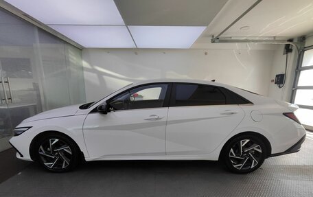 Hyundai Elantra, 2023 год, 2 205 000 рублей, 10 фотография