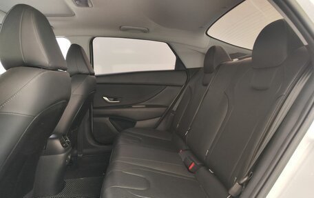 Hyundai Elantra, 2023 год, 2 205 000 рублей, 15 фотография