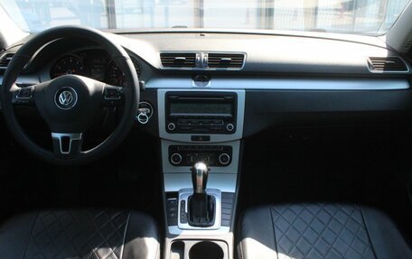 Volkswagen Passat B7, 2011 год, 970 000 рублей, 14 фотография