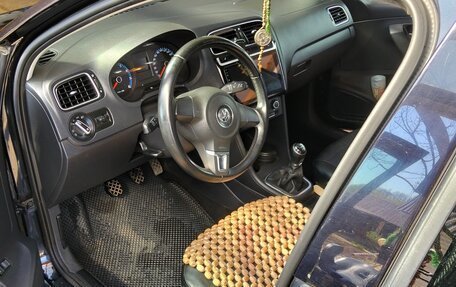 Volkswagen Polo VI (EU Market), 2013 год, 700 000 рублей, 1 фотография