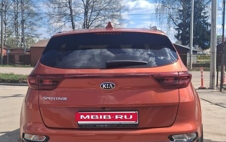 KIA Sportage IV рестайлинг, 2020 год, 3 300 000 рублей, 6 фотография