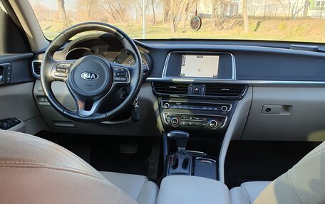 KIA Optima IV, 2017 год, 2 300 000 рублей, 11 фотография