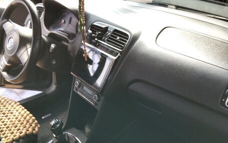 Volkswagen Polo VI (EU Market), 2013 год, 700 000 рублей, 9 фотография