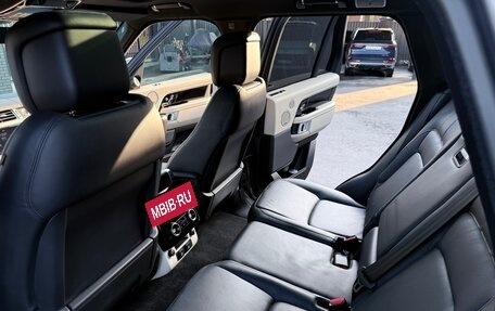 Land Rover Range Rover IV рестайлинг, 2021 год, 11 000 000 рублей, 14 фотография