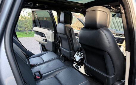 Land Rover Range Rover IV рестайлинг, 2021 год, 11 000 000 рублей, 25 фотография