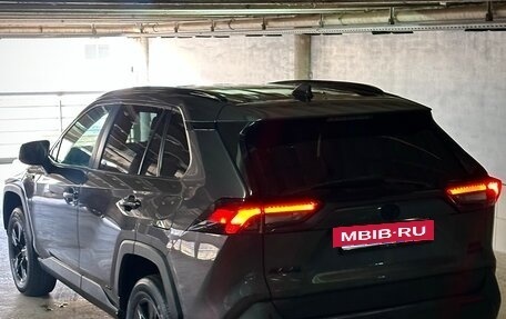 Toyota RAV4, 2020 год, 3 400 000 рублей, 2 фотография