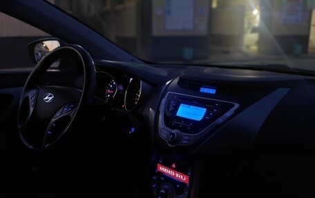 Hyundai Elantra V, 2011 год, 980 000 рублей, 8 фотография