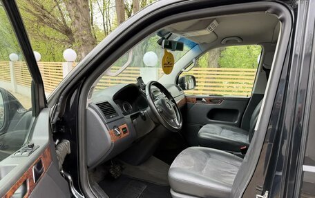 Volkswagen Multivan T5, 2011 год, 2 195 000 рублей, 6 фотография