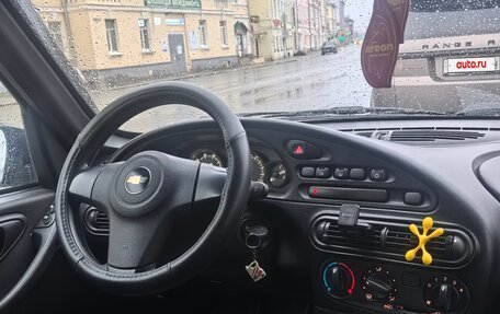 Chevrolet Niva I рестайлинг, 2017 год, 595 000 рублей, 4 фотография
