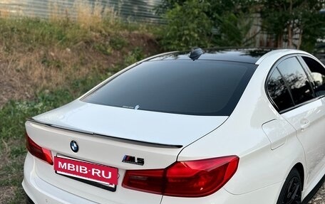 BMW 5 серия, 2019 год, 3 550 000 рублей, 11 фотография