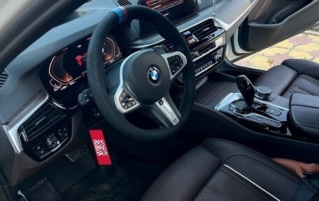 BMW 5 серия, 2019 год, 3 550 000 рублей, 16 фотография
