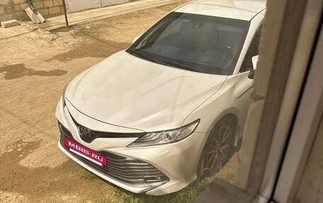 Toyota Camry, 2018 год, 2 600 000 рублей, 6 фотография