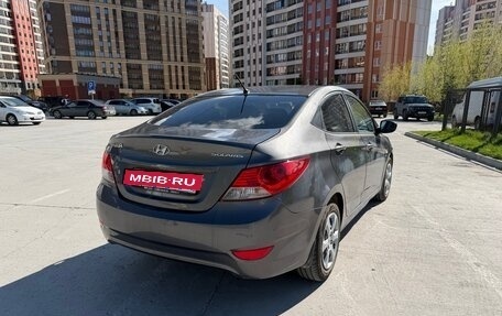 Hyundai Solaris II рестайлинг, 2012 год, 650 000 рублей, 3 фотография
