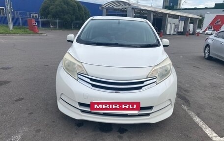 Nissan Note II рестайлинг, 2013 год, 850 000 рублей, 2 фотография
