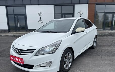 Hyundai Solaris II рестайлинг, 2016 год, 616 000 рублей, 1 фотография