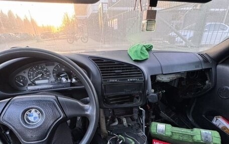 BMW 3 серия, 1994 год, 450 000 рублей, 23 фотография