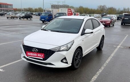 Hyundai Solaris II рестайлинг, 2022 год, 1 450 000 рублей, 5 фотография